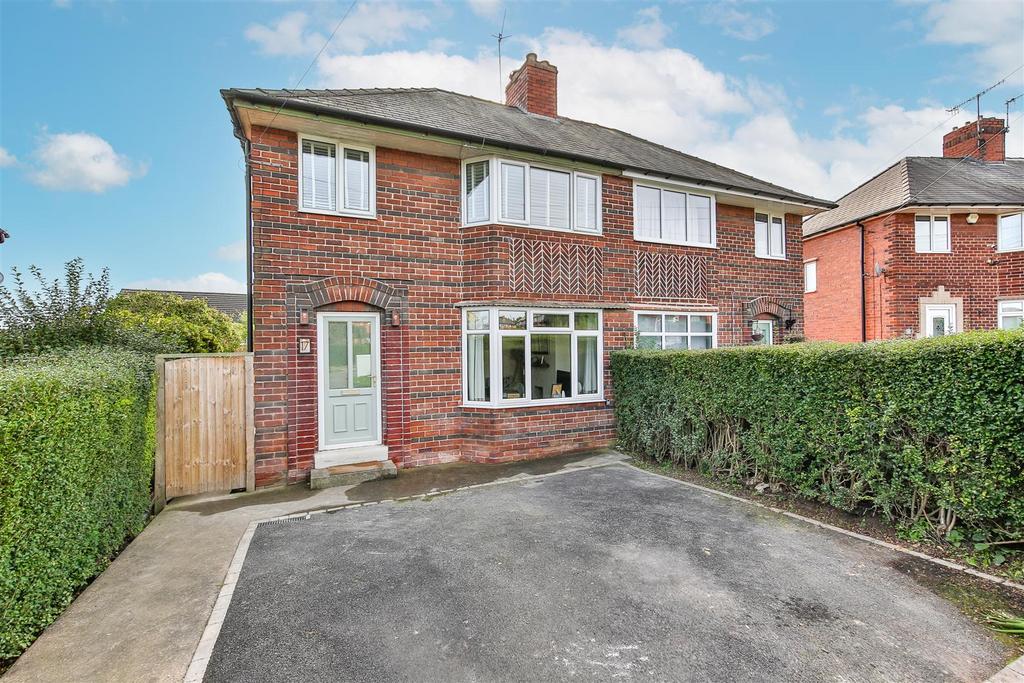 Highbury Road, Newbold Chesterfield, Derbyshire 3 bed semidetached