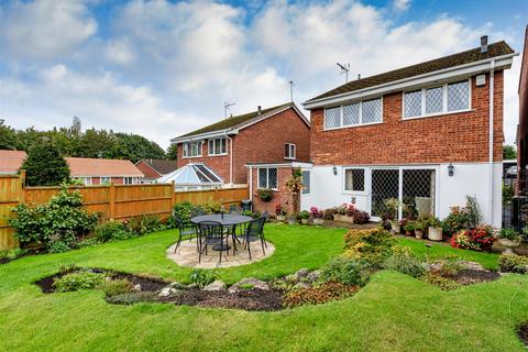 4 bedroom detached house for sale, 2 Woodthorne Close, Lower Gornal, Dudley