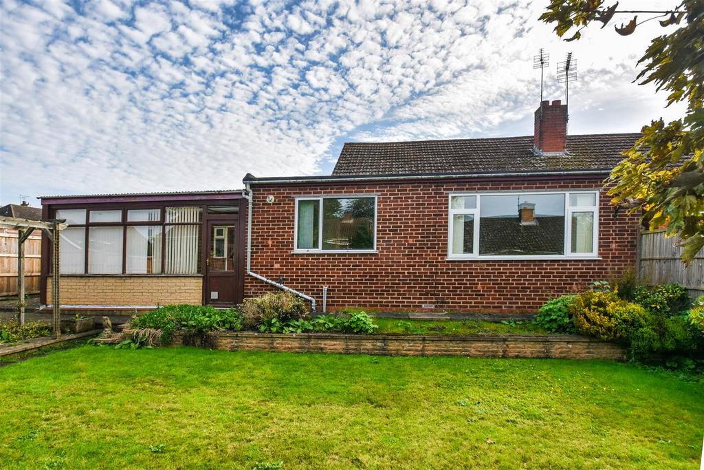 10 Gardeners Way - Rear.jpg
