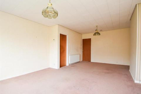 10 Gardeners Way, Wombourne, Wolverhampton, WV5 0BX