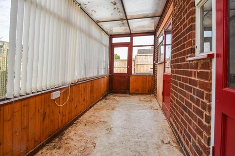 10 Gardeners Way, Wombourne, Wolverhampton, WV5 0BX