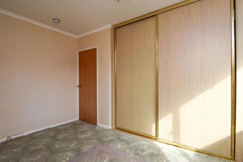 10 Gardeners Way, Wombourne, Wolverhampton, WV5 0BX