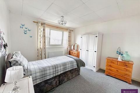 8 Clarney Avenue, Darfield, Barnsley, S73 9EG