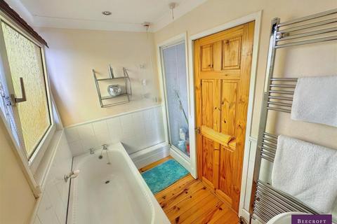 8 Clarney Avenue, Darfield, Barnsley, S73 9EG