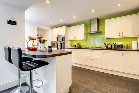 3 bedroom terraced house for sale - Lime Grove, Bideford, Devon, EX39