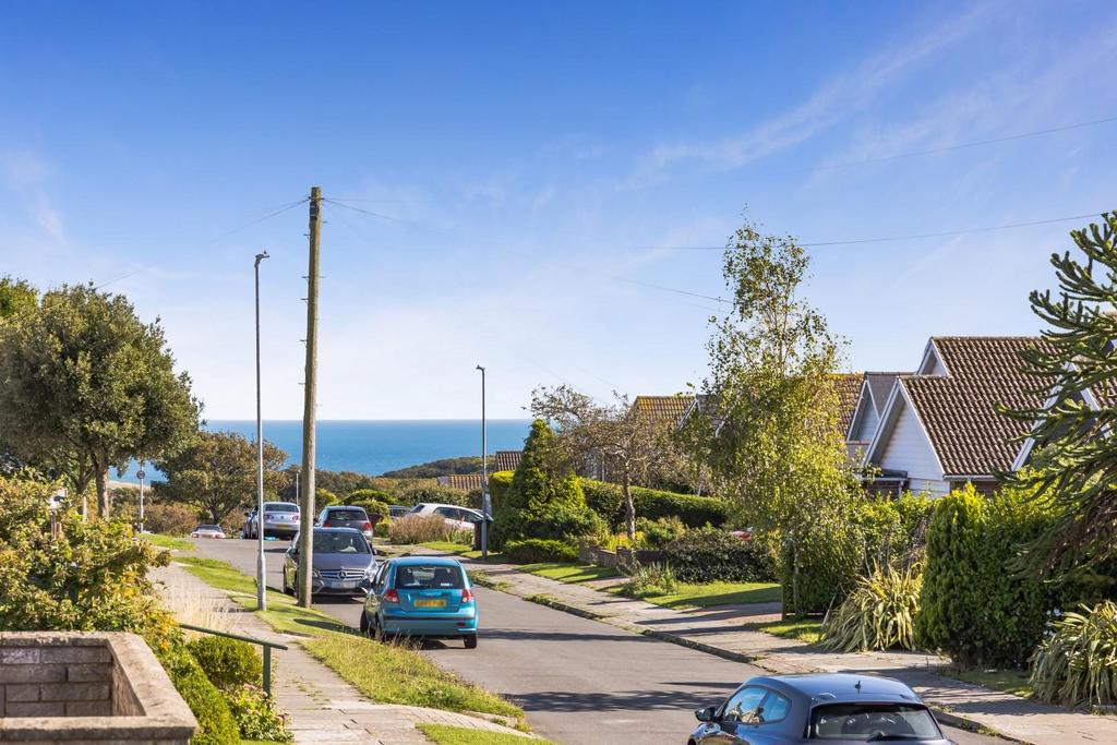 Wanderdown Road, Ovingdean, Brighton 3 bed detached bungalow for sale
