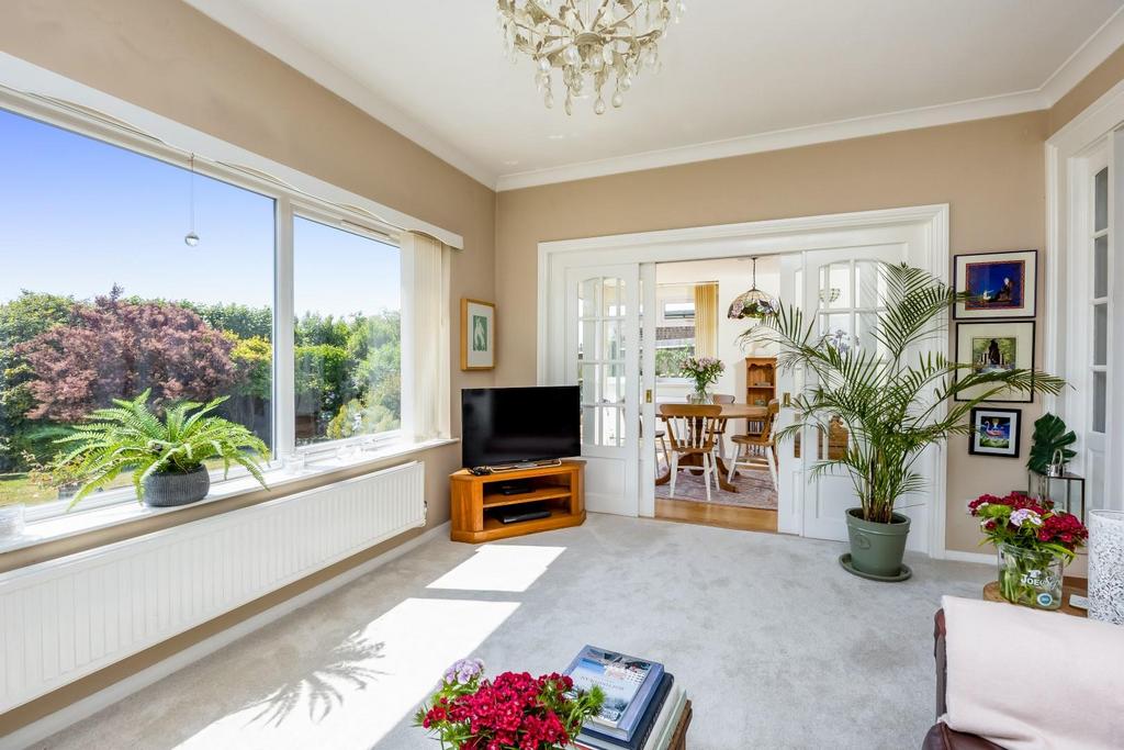 Ashdown Avenue 3.JPG