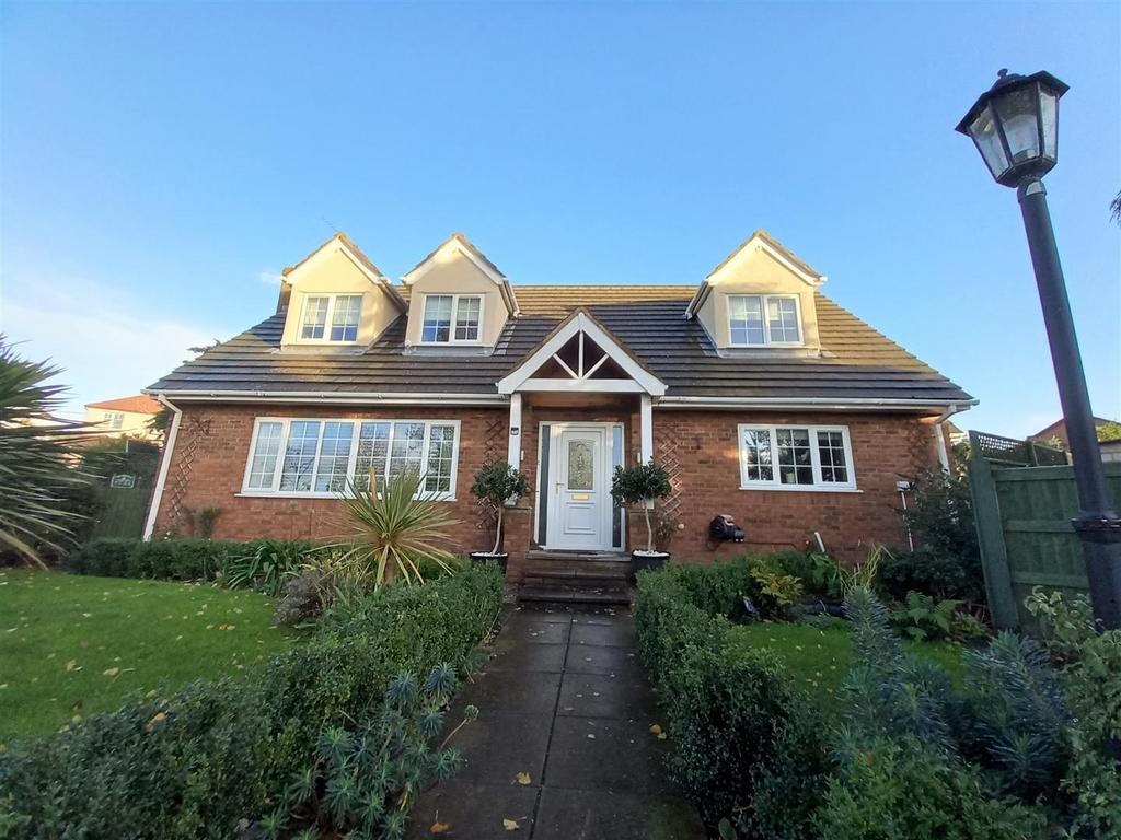 St. Asaph Road, Dyserth 4 bed detached house for sale £450,000