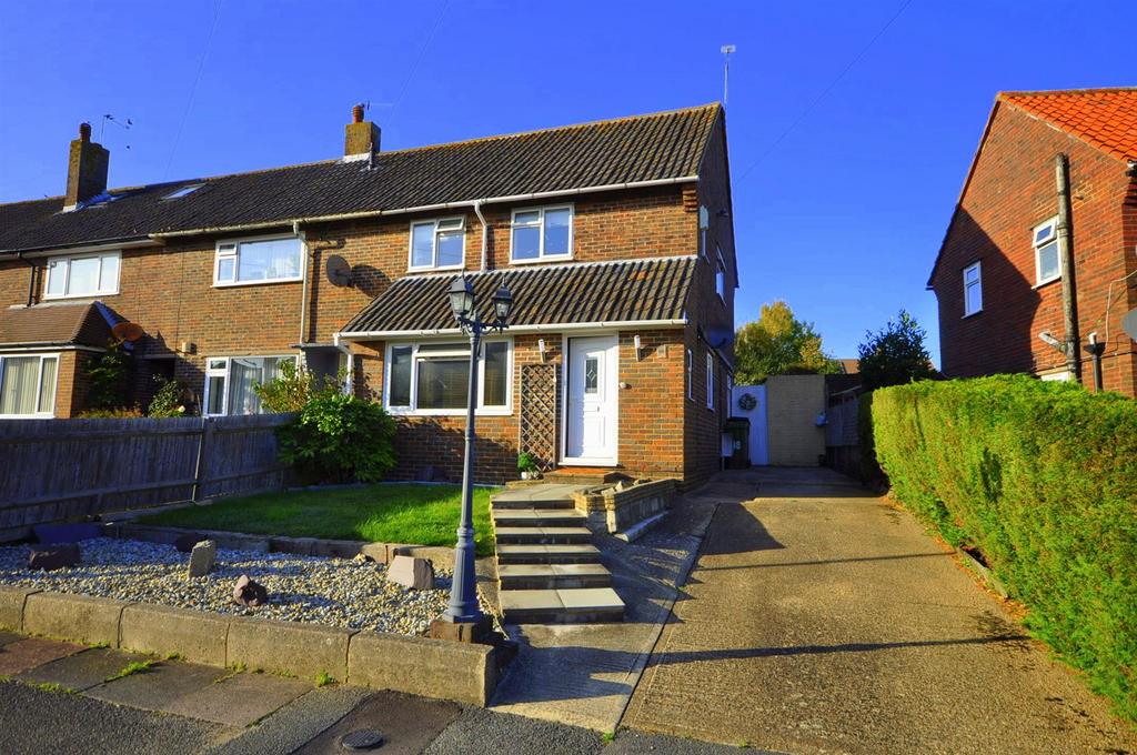 Crawley Crescent, Hampden Park,Eastbourne 3 bed end of terrace house