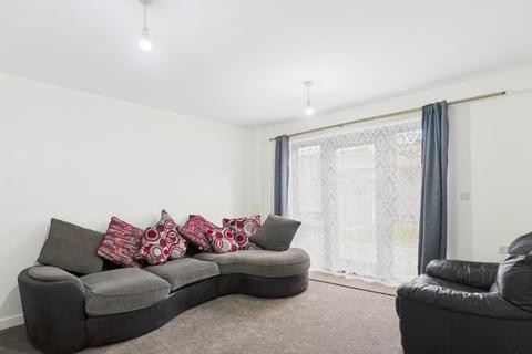 undefined, Page Road, Bedfont, Middlesex, TW14