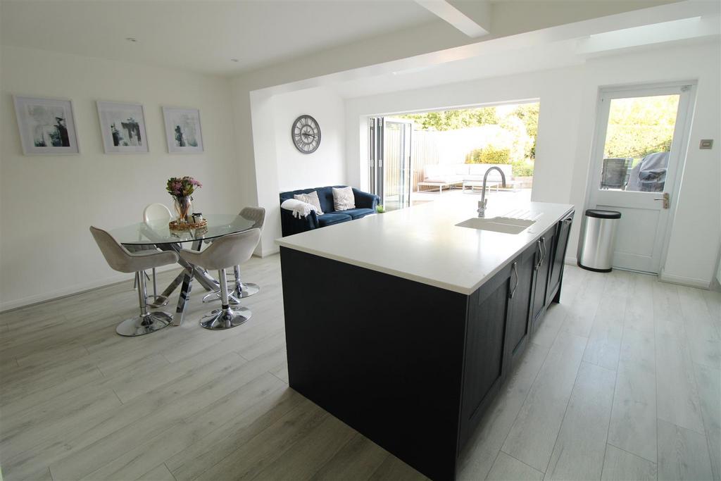 The Slade, Daventry 3 bed house for sale £350,000