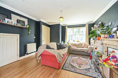 3 bedroom end of terrace house for sale - Lime Avenue, Westergate