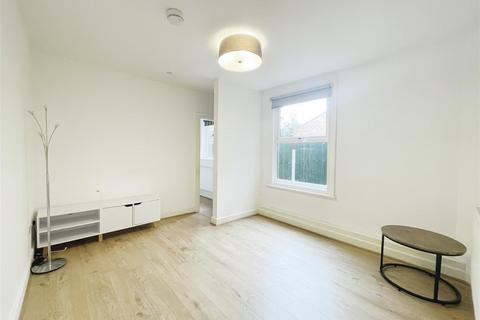 2 bedroom maisonette for sale, Ground Floor, Crosby Road, West Bridgford, Nottingham NG2 5GG
