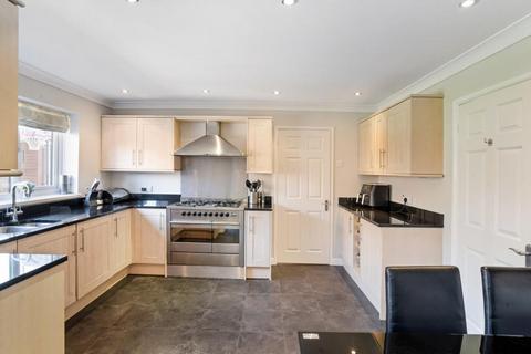 14 Dewey Close, Woodmancote, Cheltenham, GL52 9UF