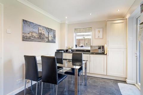 14 Dewey Close, Woodmancote, Cheltenham, GL52 9UF