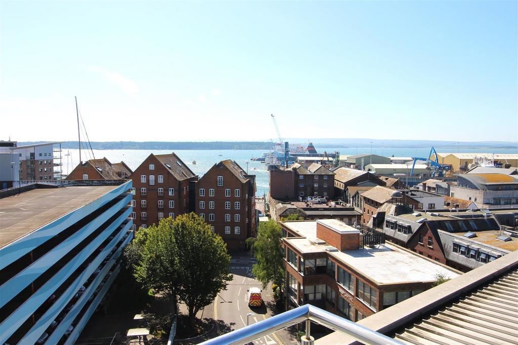 Orchard Plaza, High Street, Poole 2 bed apartment for sale £395,000
