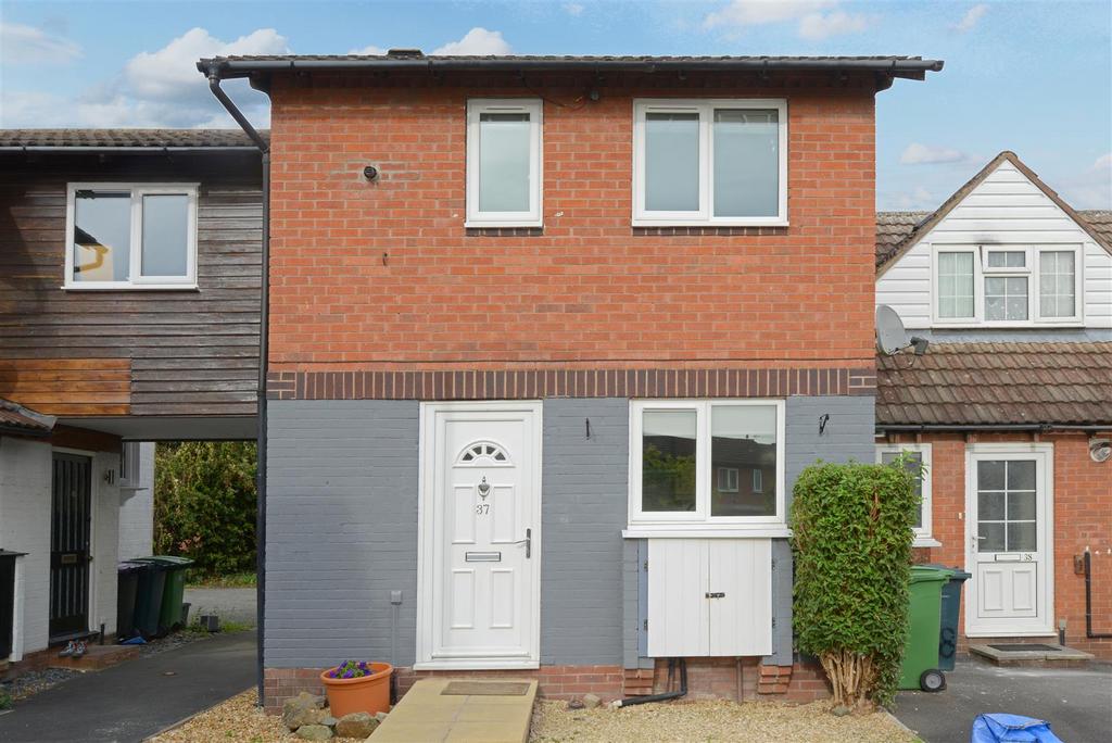 The Knolls, Gains Park, Shrewsbury 2 bed terraced house for sale £169,995