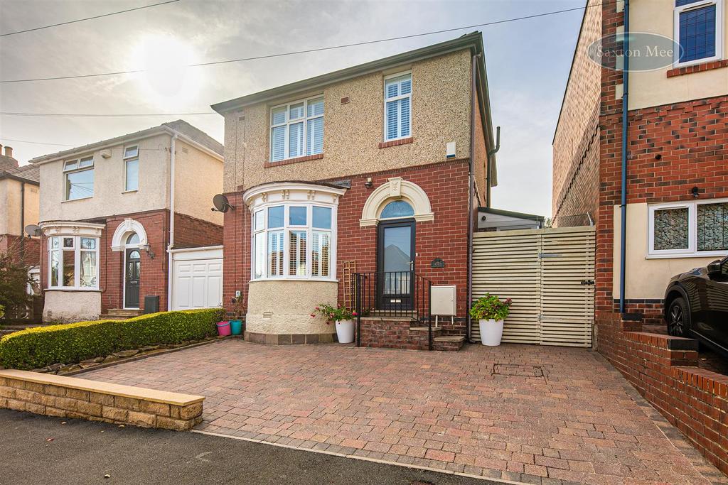 Grove Avenue, Wadsley, Sheffield 3 bed detached house for sale £385,000