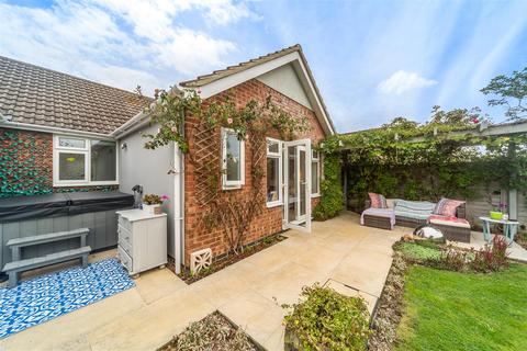 17 Glen Drive, Oakham, LE15 6SB