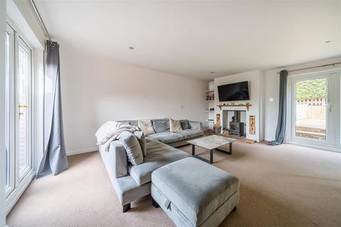3 bedroom detached house for sale - Hilders Farm Close, Crowborough