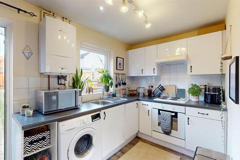 2 bedroom terraced house to rent, Drift Avenue, Stamford
