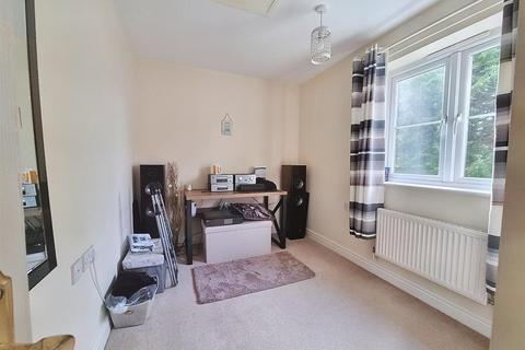 4 Swan Close, Spalding, PE11 2FN