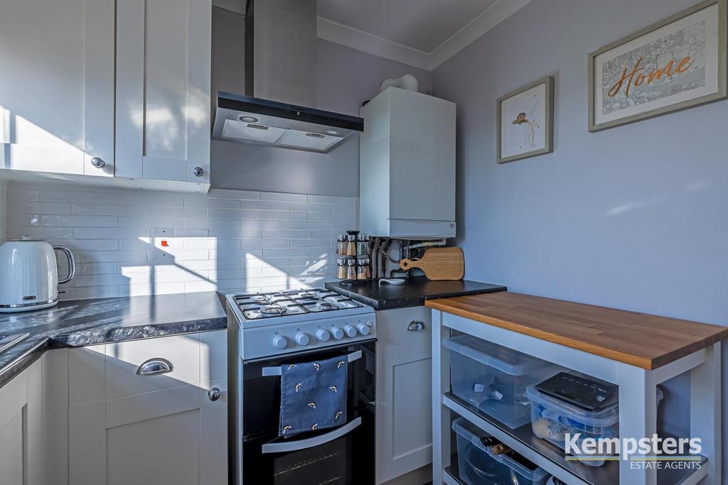 Kitchen 3.jpg