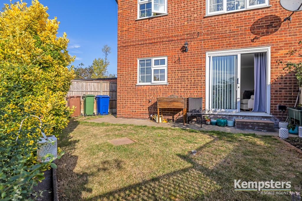 Rear Garden 2.jpg