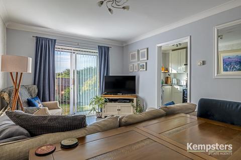 5 Cherry Tree Close, Grays, RM17 6JA