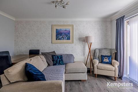 5 Cherry Tree Close, Grays, RM17 6JA