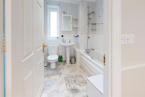 23 Fancys Close, Portland, DT5 2AJ