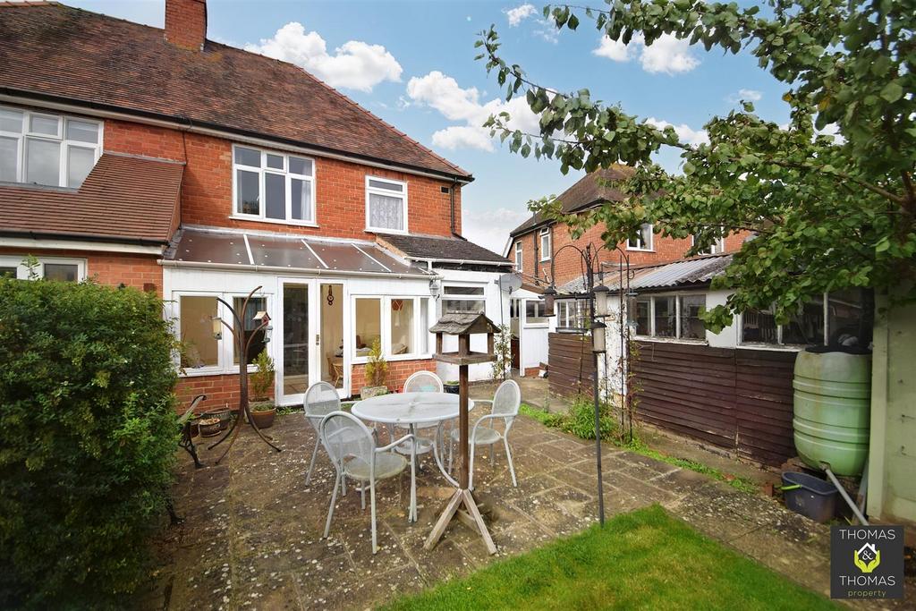Westfield Road, Brockworth 3 bed semidetached house £300,000