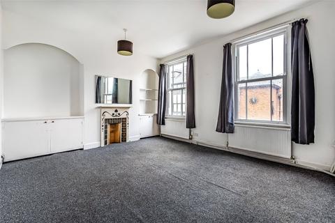 3 bedroom flat for sale, High Street, Dorking, Surrey, RH4