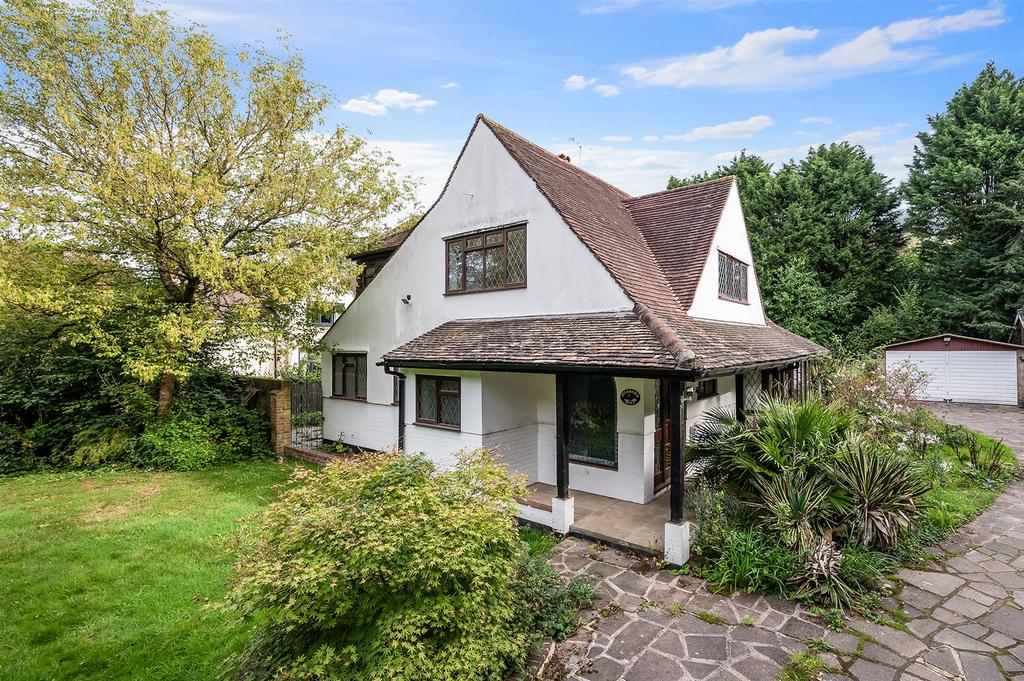 Margery Wood Lane, Lower Kingswood 2 bed detached house £2,200 pcm (£