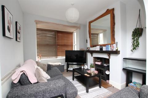 33 Fords Road, Exeter, EX2 8ER
