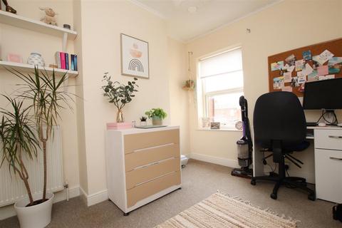 33 Fords Road, Exeter, EX2 8ER