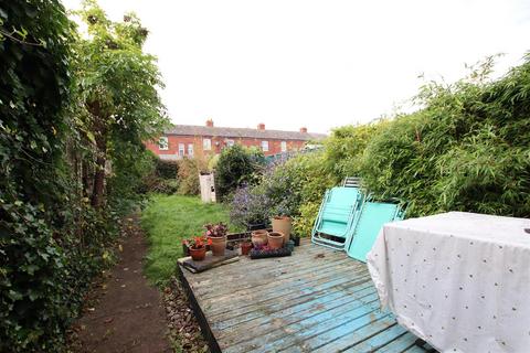33 Fords Road, Exeter, EX2 8ER