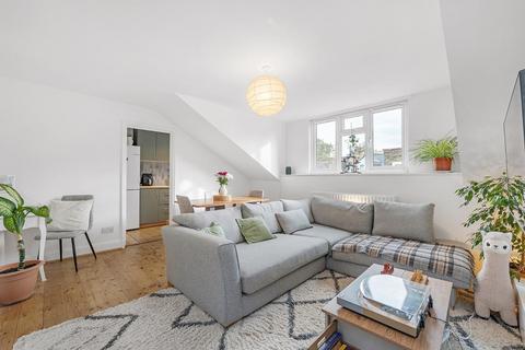 2 bedroom flat for sale, Brailsford Road, SW2