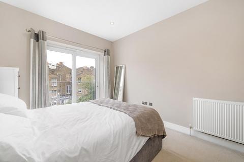 Flat B, 113 Railton Road, London, SE24 0LR