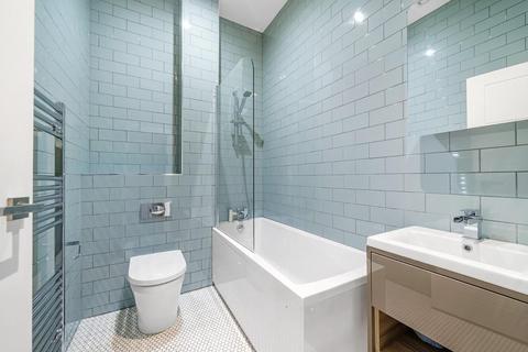 Flat B, 113 Railton Road, London, SE24 0LR