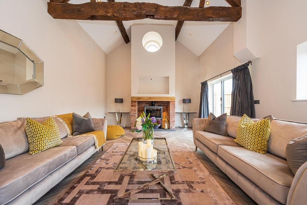 Dog Lane, Oldcastle, Malpas 4 bed barn conversion for sale £750,000