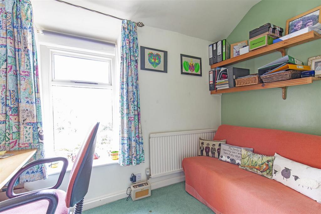 Bedroom 2-1.jpg