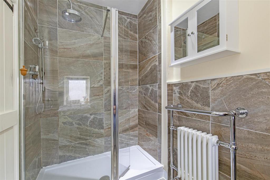 Shower Room-2.jpg