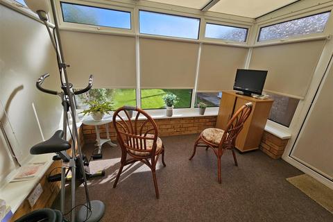 2 bedroom semi-detached bungalow for sale - 4, Pomona Way Driffield, East Yorkshire, YO25 6YH