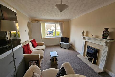2 bedroom semi-detached bungalow for sale - 4, Pomona Way Driffield, East Yorkshire, YO25 6YH