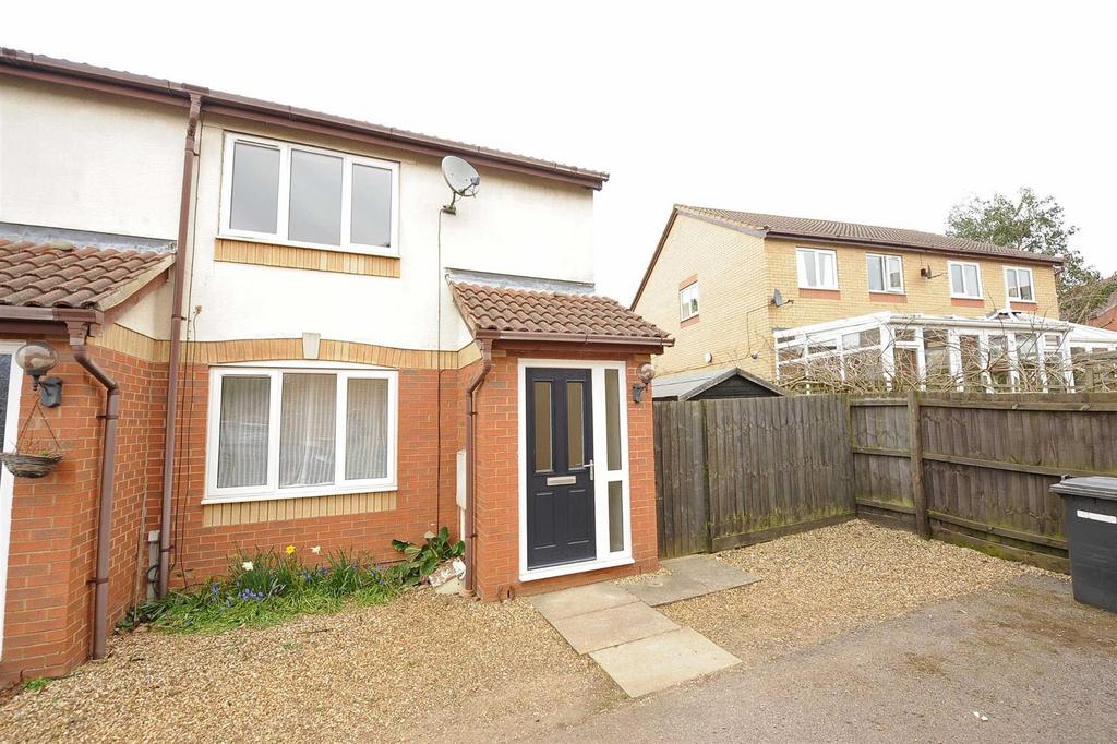Spencer Close, Earls Barton 2 bed semidetached house £950 pcm (£219 pw)