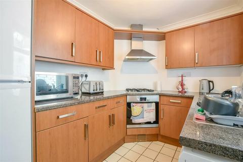 95 Barry Road, Barry, CF63 1BB