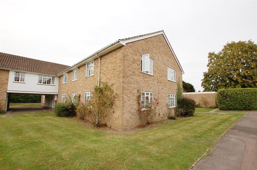 Chiltern Way, Tonbridge 2 bed flat £350,000