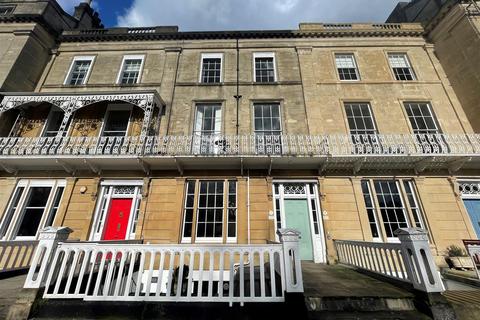 2 bedroom flat for sale, Lansdown Place, Clifton, BS8