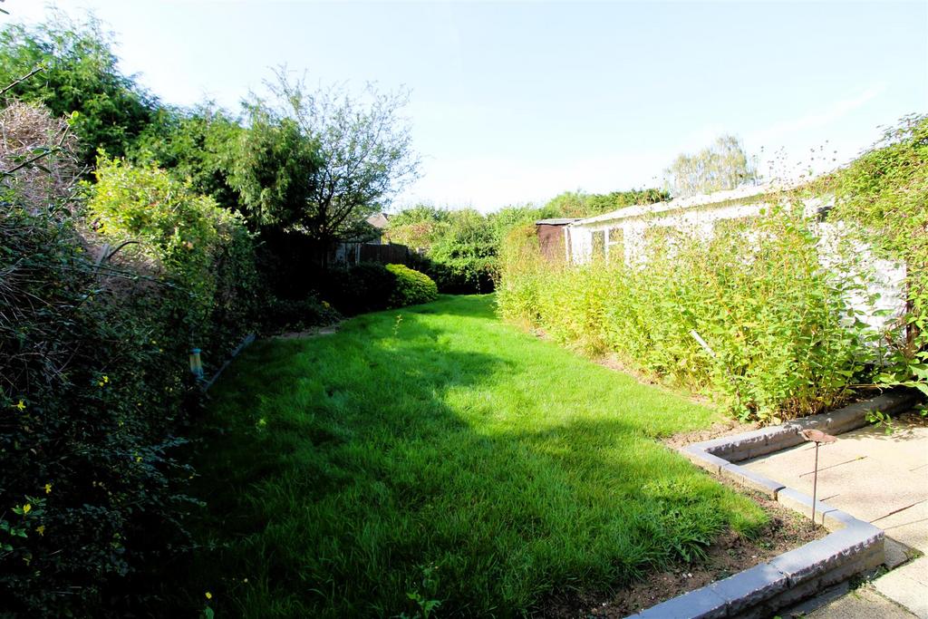 Sunnybank Road, Potters Bar EN6 3 bed semidetached bungalow for sale